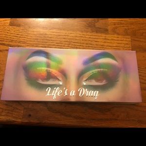 Lunar Beauty’s Life’s a Drag